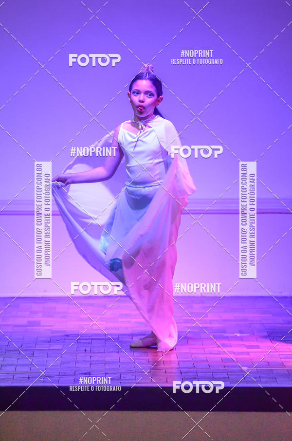Buy your photos of the eventApresentao de dana  da Escola Uruguai na Escola Rainha do Brasil on Fotop