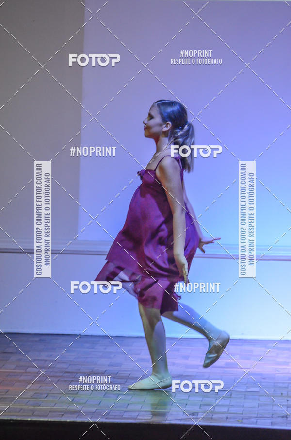 Buy your photos of the eventApresentao de dana  da Escola Uruguai na Escola Rainha do Brasil on Fotop