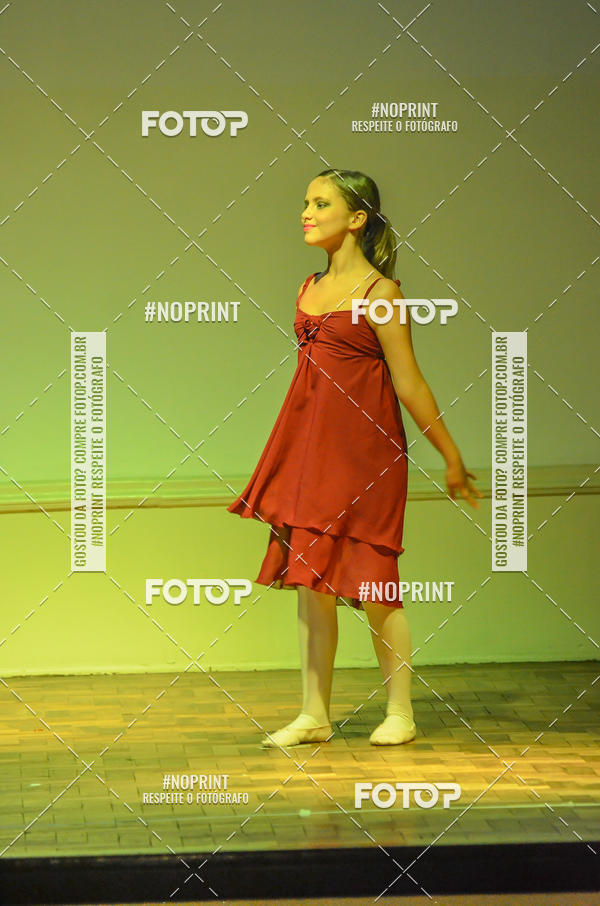 Buy your photos of the eventApresentao de dana  da Escola Uruguai na Escola Rainha do Brasil on Fotop