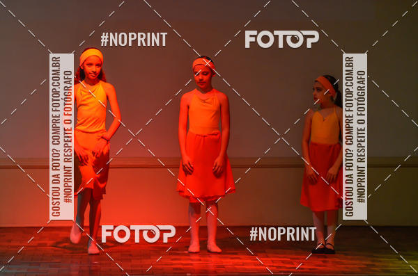 Buy your photos of the eventApresentao de dana  da Escola Uruguai na Escola Rainha do Brasil on Fotop