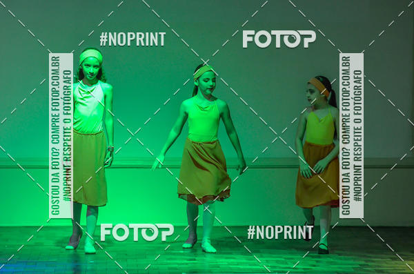 Buy your photos of the eventApresentao de dana  da Escola Uruguai na Escola Rainha do Brasil on Fotop