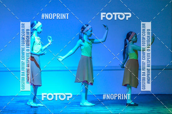 Buy your photos of the eventApresentao de dana  da Escola Uruguai na Escola Rainha do Brasil on Fotop