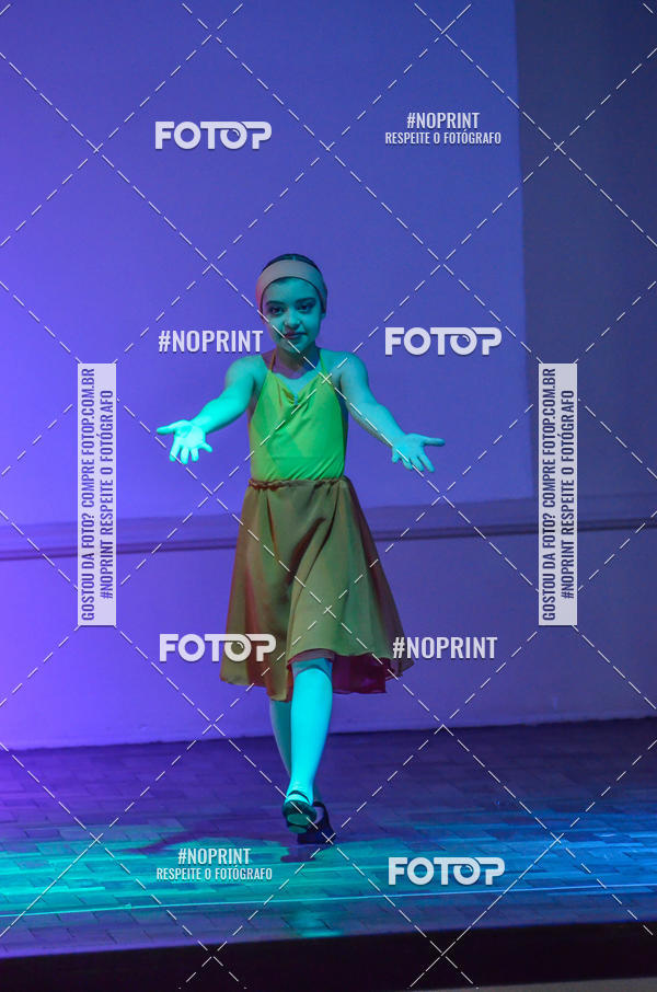 Buy your photos of the eventApresentao de dana  da Escola Uruguai na Escola Rainha do Brasil on Fotop