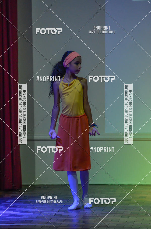 Buy your photos of the eventApresentao de dana  da Escola Uruguai na Escola Rainha do Brasil on Fotop