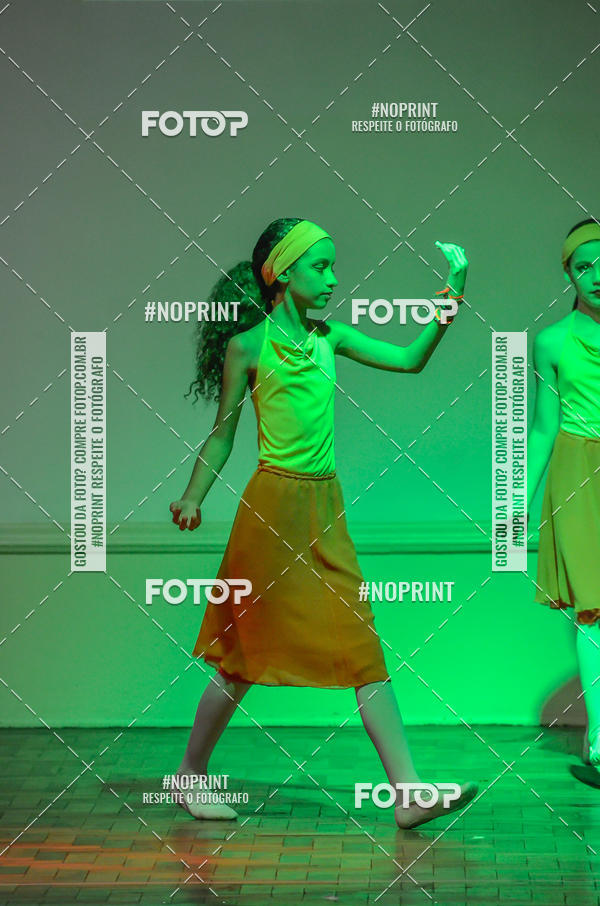 Buy your photos of the eventApresentao de dana  da Escola Uruguai na Escola Rainha do Brasil on Fotop