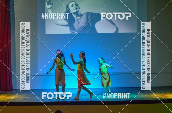 Buy your photos of the eventApresentao de dana  da Escola Uruguai na Escola Rainha do Brasil on Fotop