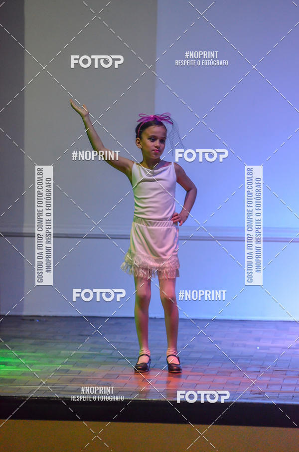 Buy your photos of the eventApresentao de dana  da Escola Uruguai na Escola Rainha do Brasil on Fotop