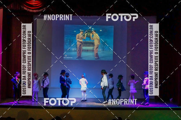 Buy your photos of the eventApresentao de dana  da Escola Uruguai na Escola Rainha do Brasil on Fotop