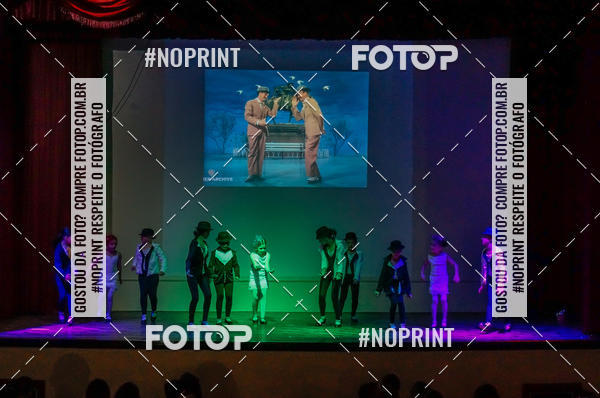 Buy your photos of the eventApresentao de dana  da Escola Uruguai na Escola Rainha do Brasil on Fotop