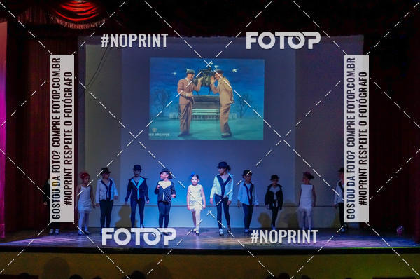 Buy your photos of the eventApresentao de dana  da Escola Uruguai na Escola Rainha do Brasil on Fotop