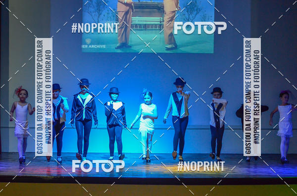 Buy your photos of the eventApresentao de dana  da Escola Uruguai na Escola Rainha do Brasil on Fotop