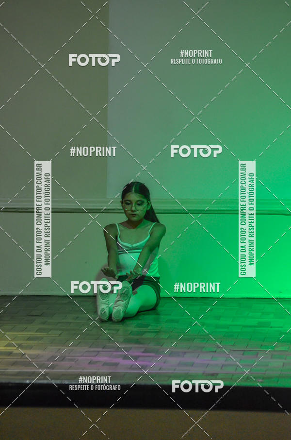 Buy your photos of the eventApresentao de dana  da Escola Uruguai na Escola Rainha do Brasil on Fotop