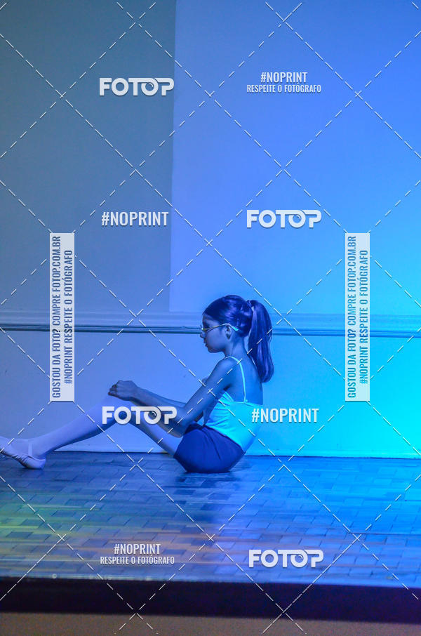 Buy your photos of the eventApresentao de dana  da Escola Uruguai na Escola Rainha do Brasil on Fotop