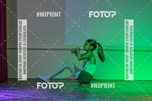 Buy your photos of the eventApresentao de dana  da Escola Uruguai na Escola Rainha do Brasil on Fotop