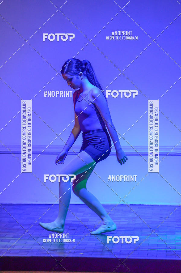 Buy your photos of the eventApresentao de dana  da Escola Uruguai na Escola Rainha do Brasil on Fotop