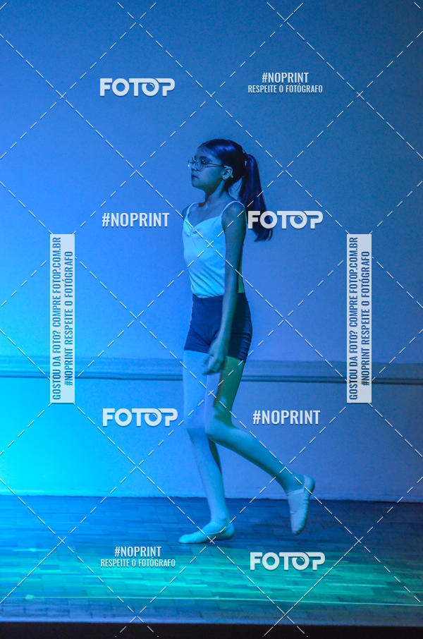 Buy your photos of the eventApresentao de dana  da Escola Uruguai na Escola Rainha do Brasil on Fotop