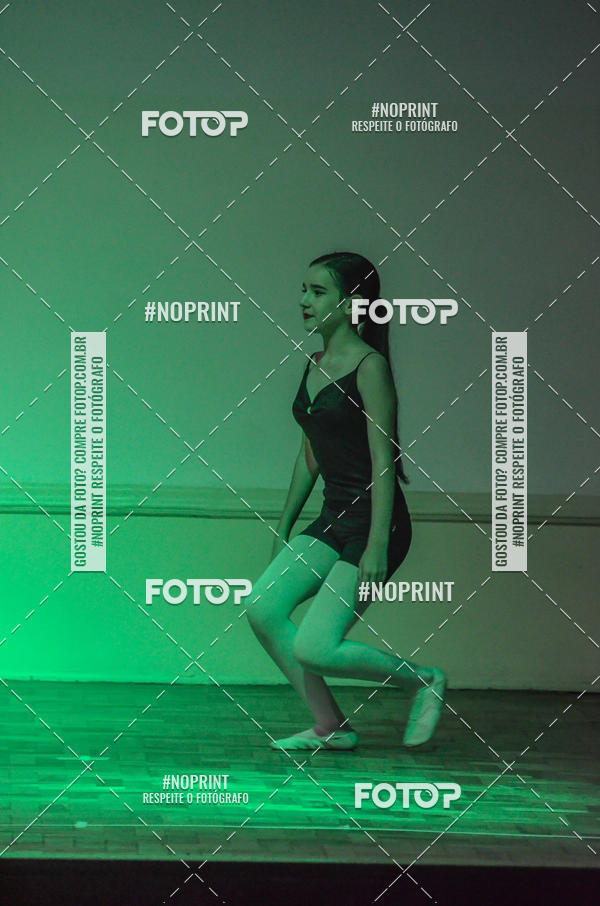 Buy your photos of the eventApresentao de dana  da Escola Uruguai na Escola Rainha do Brasil on Fotop