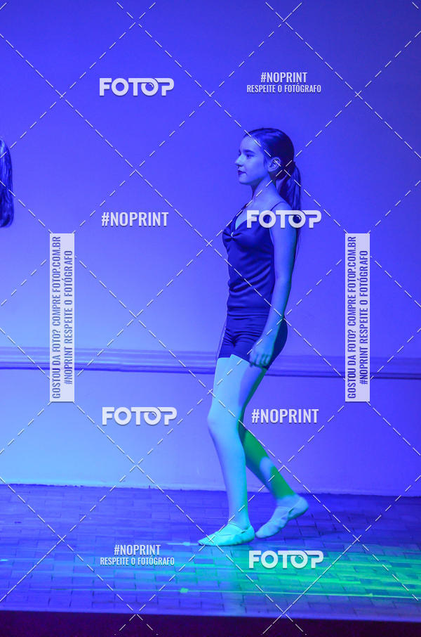 Buy your photos of the eventApresentao de dana  da Escola Uruguai na Escola Rainha do Brasil on Fotop