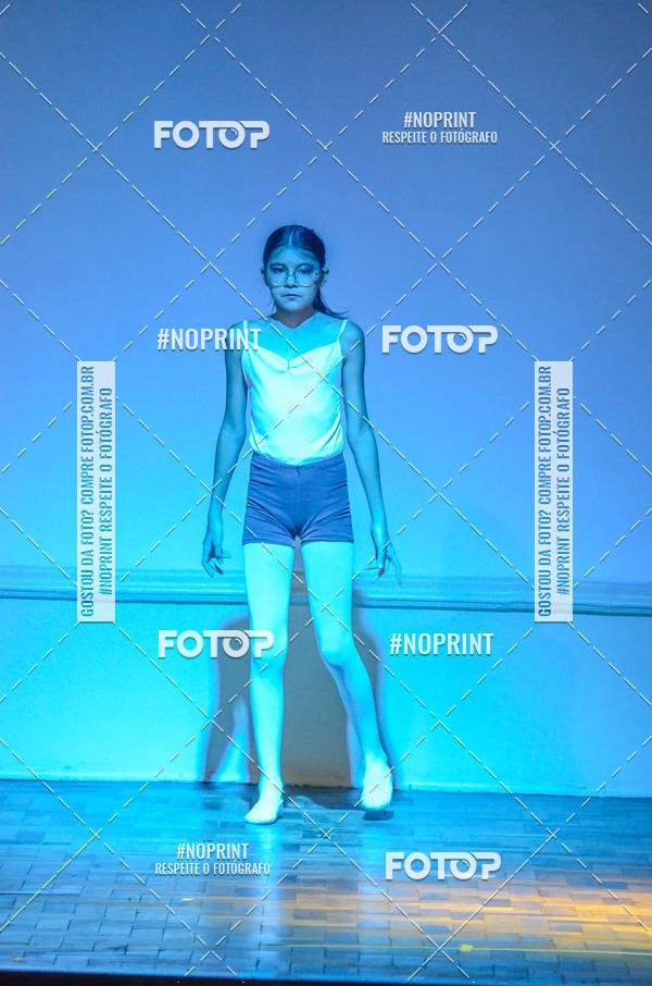 Buy your photos of the eventApresentao de dana  da Escola Uruguai na Escola Rainha do Brasil on Fotop