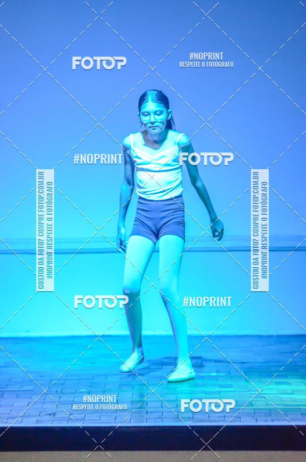 Buy your photos of the eventApresentao de dana  da Escola Uruguai na Escola Rainha do Brasil on Fotop