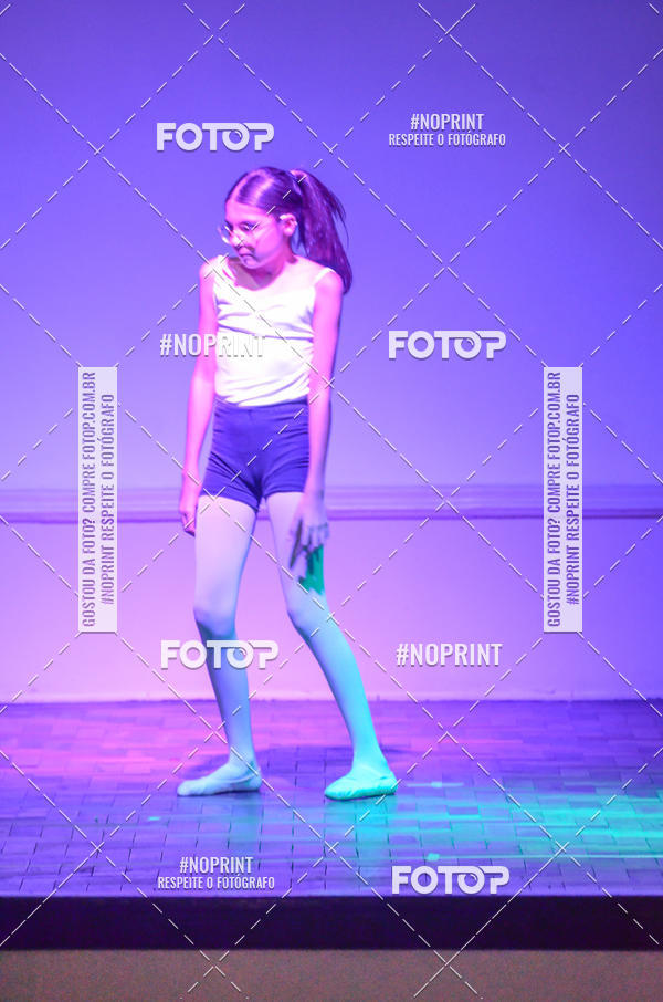 Buy your photos of the eventApresentao de dana  da Escola Uruguai na Escola Rainha do Brasil on Fotop