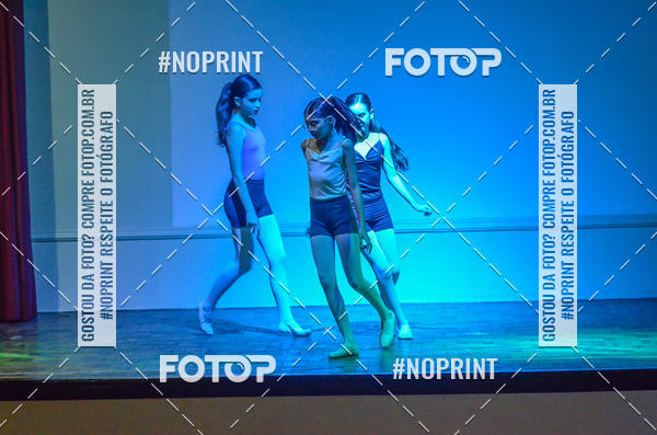 Buy your photos of the eventApresenta��o de dan�a  da Escola Uruguai na Escola Rainha do Brasil on Fotop