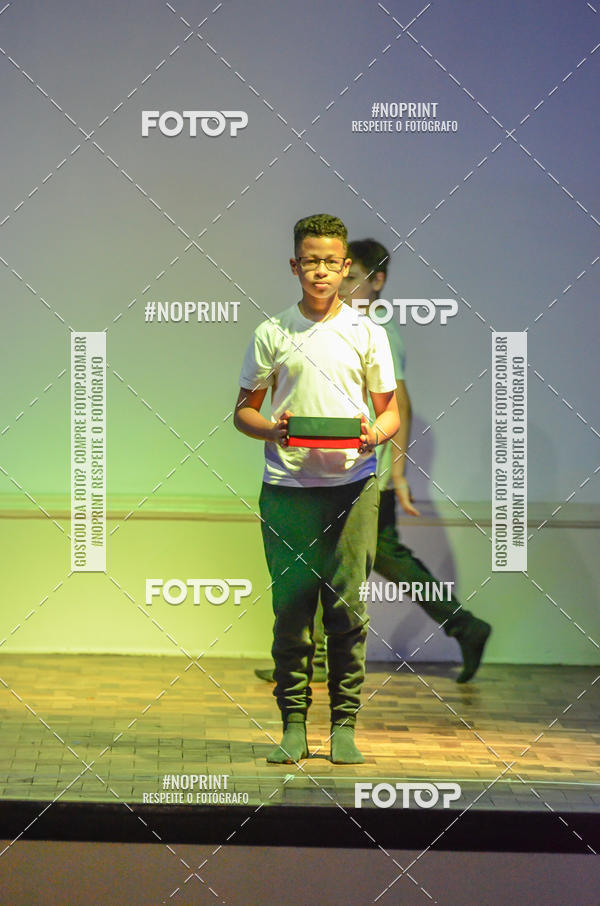 Buy your photos of the eventApresenta��o de dan�a  da Escola Uruguai na Escola Rainha do Brasil on Fotop