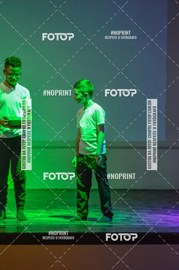 Buy your photos of the eventApresenta��o de dan�a  da Escola Uruguai na Escola Rainha do Brasil on Fotop