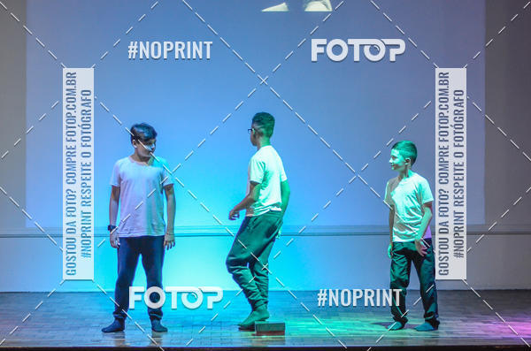 Buy your photos of the eventApresenta��o de dan�a  da Escola Uruguai na Escola Rainha do Brasil on Fotop
