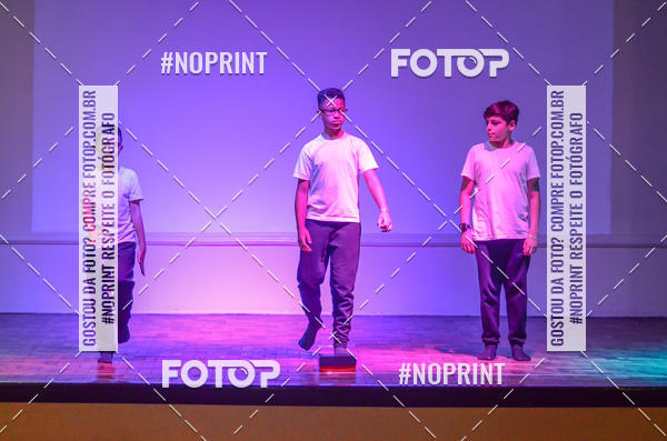 Buy your photos of the eventApresenta��o de dan�a  da Escola Uruguai na Escola Rainha do Brasil on Fotop