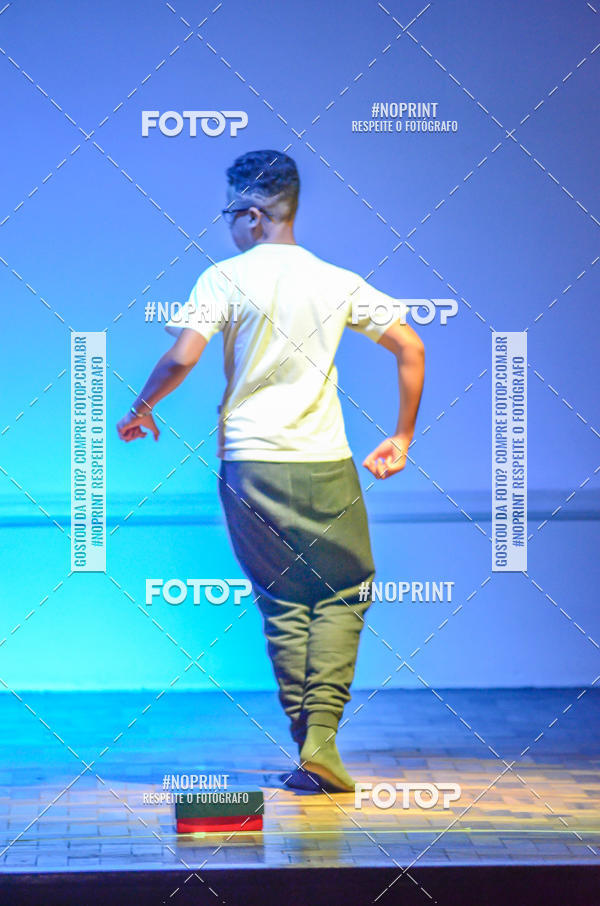 Buy your photos of the eventApresenta��o de dan�a  da Escola Uruguai na Escola Rainha do Brasil on Fotop