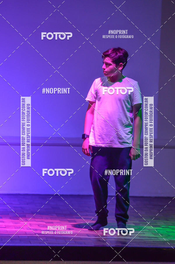 Buy your photos of the eventApresenta��o de dan�a  da Escola Uruguai na Escola Rainha do Brasil on Fotop