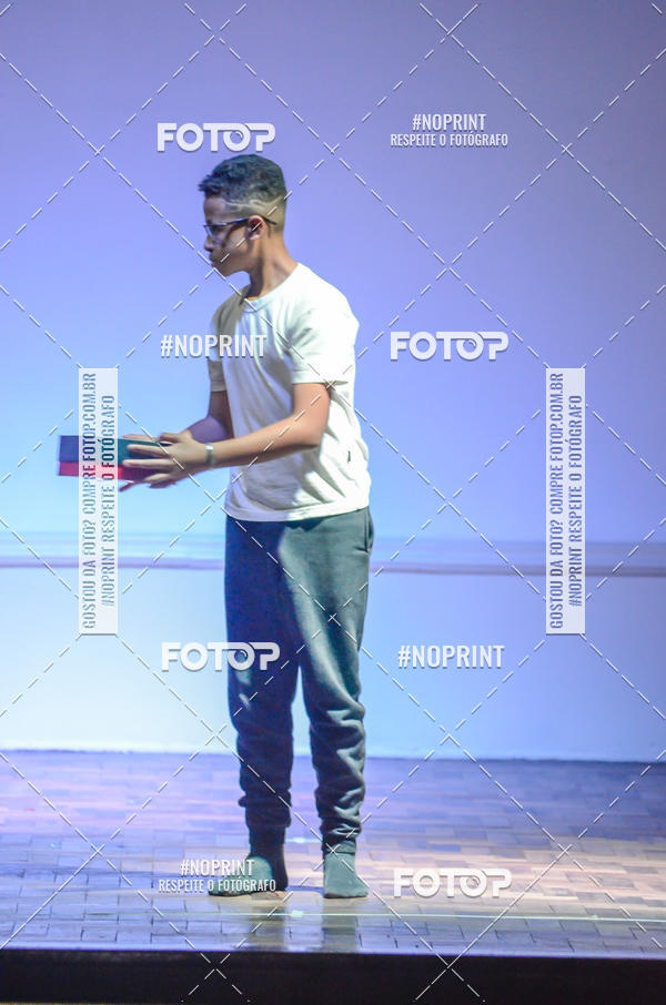 Buy your photos of the eventApresenta��o de dan�a  da Escola Uruguai na Escola Rainha do Brasil on Fotop