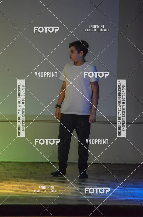 Buy your photos of the eventApresenta��o de dan�a  da Escola Uruguai na Escola Rainha do Brasil on Fotop