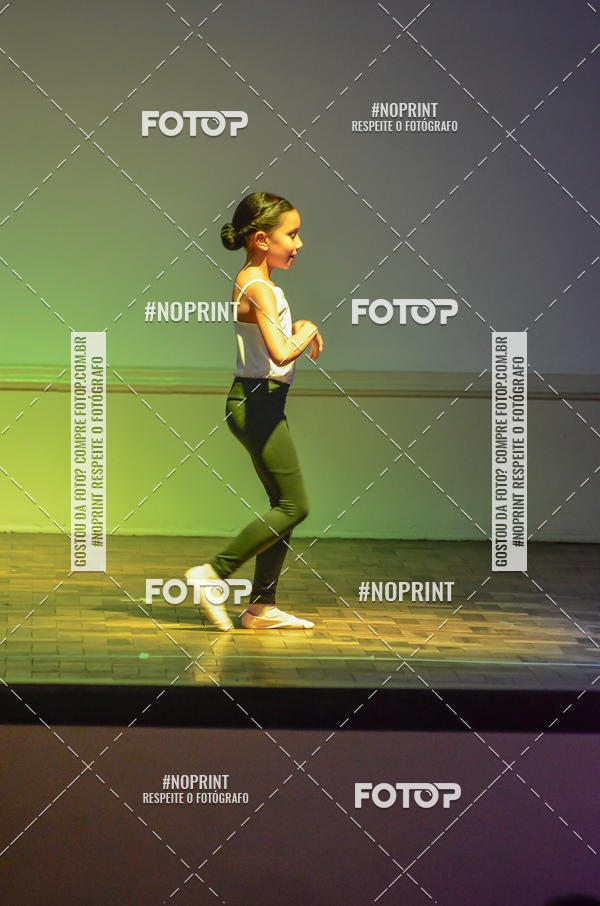 Achetez vos photos de l'�v�nementApresenta��o de dan�a  da Escola Uruguai na Escola Rainha do Brasil sur Fotop
