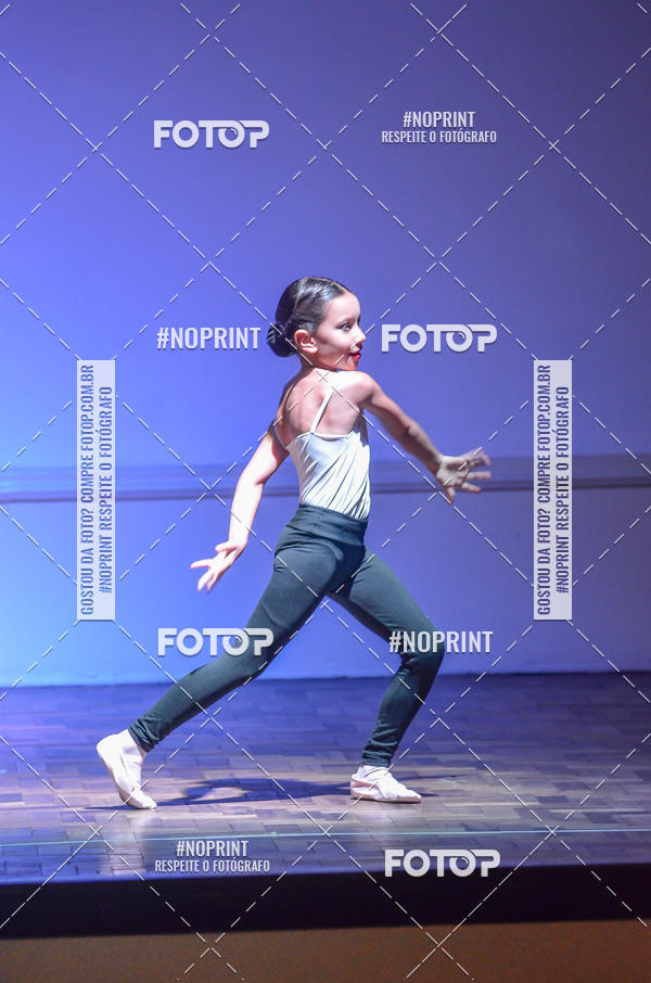 Achetez vos photos de l'�v�nementApresenta��o de dan�a  da Escola Uruguai na Escola Rainha do Brasil sur Fotop
