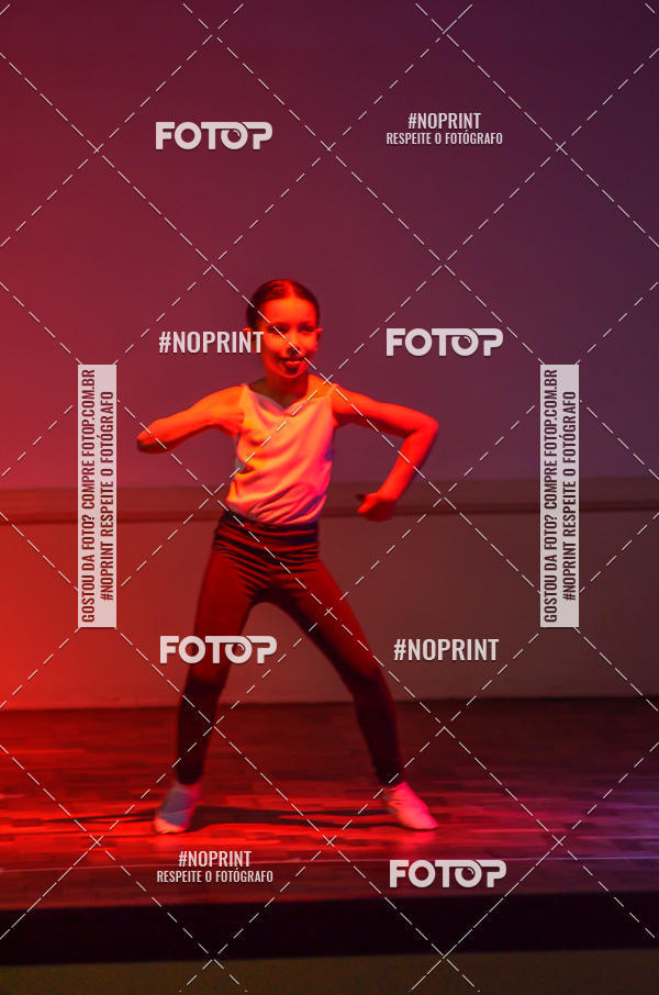 Achetez vos photos de l'�v�nementApresenta��o de dan�a  da Escola Uruguai na Escola Rainha do Brasil sur Fotop