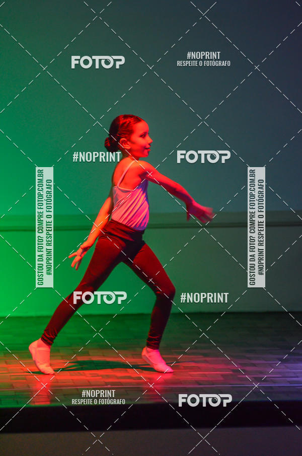 Achetez vos photos de l'�v�nementApresenta��o de dan�a  da Escola Uruguai na Escola Rainha do Brasil sur Fotop