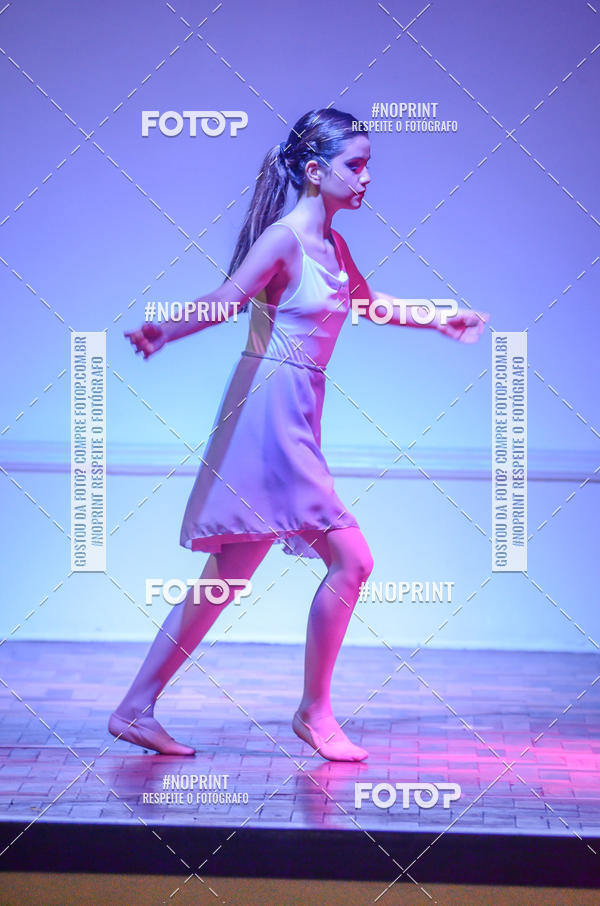 Buy your photos of the eventApresenta��o de dan�a  da Escola Uruguai na Escola Rainha do Brasil on Fotop