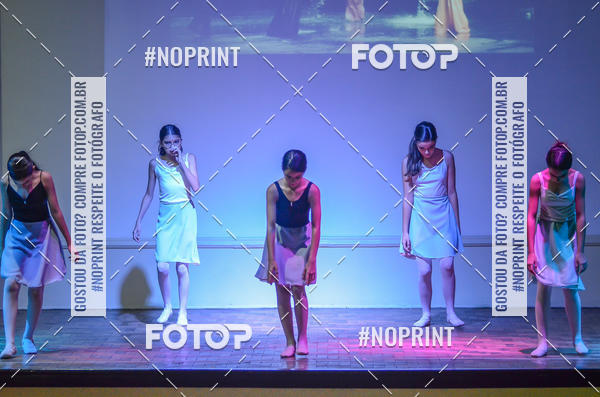 Buy your photos of the eventApresenta��o de dan�a  da Escola Uruguai na Escola Rainha do Brasil on Fotop