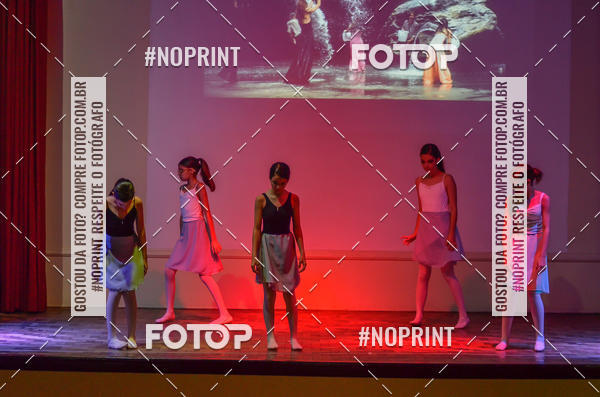 Buy your photos of the eventApresenta��o de dan�a  da Escola Uruguai na Escola Rainha do Brasil on Fotop