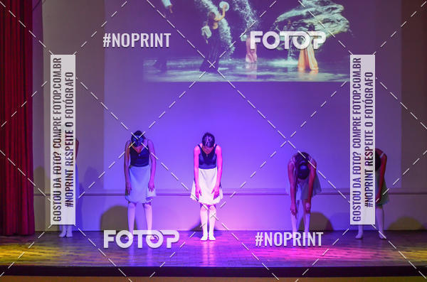 Buy your photos of the eventApresenta��o de dan�a  da Escola Uruguai na Escola Rainha do Brasil on Fotop