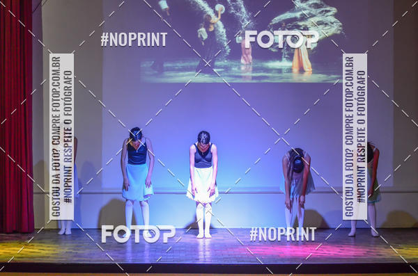 Buy your photos of the eventApresenta��o de dan�a  da Escola Uruguai na Escola Rainha do Brasil on Fotop