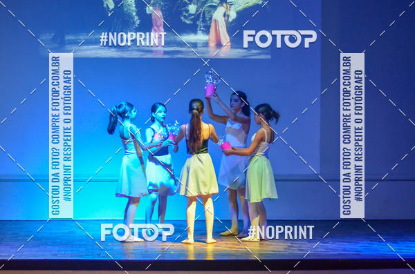 Buy your photos of the eventApresenta��o de dan�a  da Escola Uruguai na Escola Rainha do Brasil on Fotop