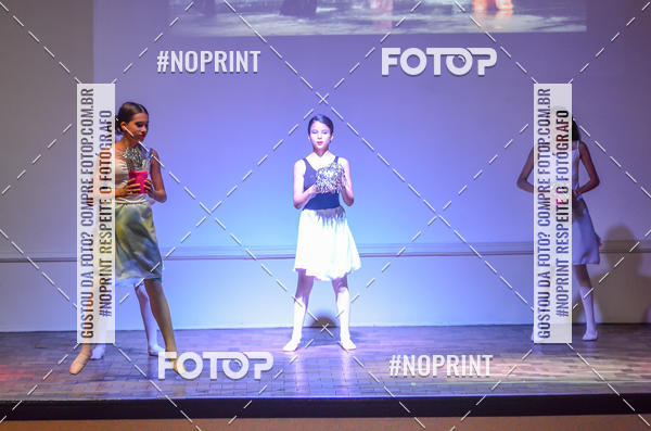 Buy your photos of the eventApresenta��o de dan�a  da Escola Uruguai na Escola Rainha do Brasil on Fotop
