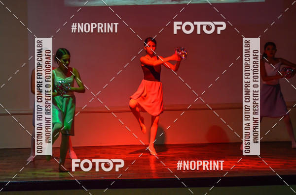 Buy your photos of the eventApresenta��o de dan�a  da Escola Uruguai na Escola Rainha do Brasil on Fotop