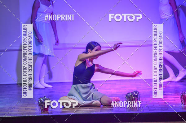 Buy your photos of the eventApresenta��o de dan�a  da Escola Uruguai na Escola Rainha do Brasil on Fotop
