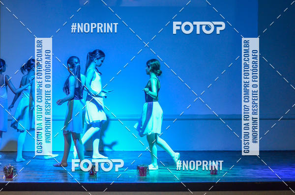 Buy your photos of the eventApresenta��o de dan�a  da Escola Uruguai na Escola Rainha do Brasil on Fotop