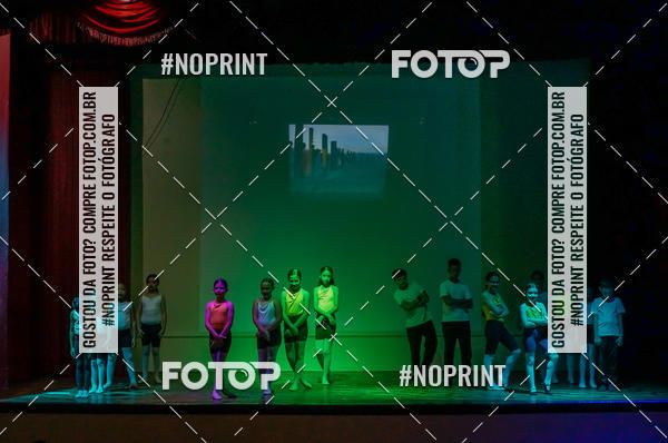 Buy your photos of the eventApresenta��o de dan�a  da Escola Uruguai na Escola Rainha do Brasil on Fotop