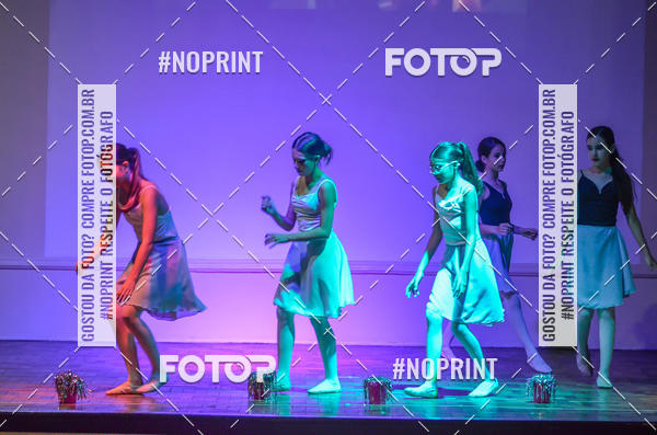 Buy your photos of the eventApresenta��o de dan�a  da Escola Uruguai na Escola Rainha do Brasil on Fotop
